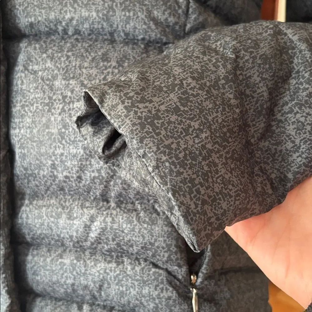 Hardly Worn! Columbia Down Gray Puffer Jacket Detachable Faux Fur Hood Size Med - Picture 5 of 14